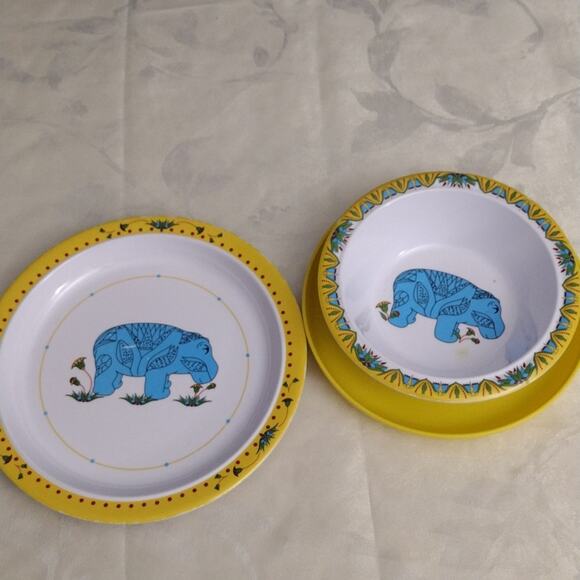 Kids Animal Print Dinnerware Set - Yellow and Blue - Picture 2 of 4
